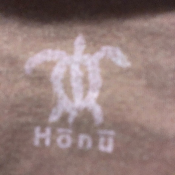 This is a cool no sleeves neck cut down - Picture 1 of 2